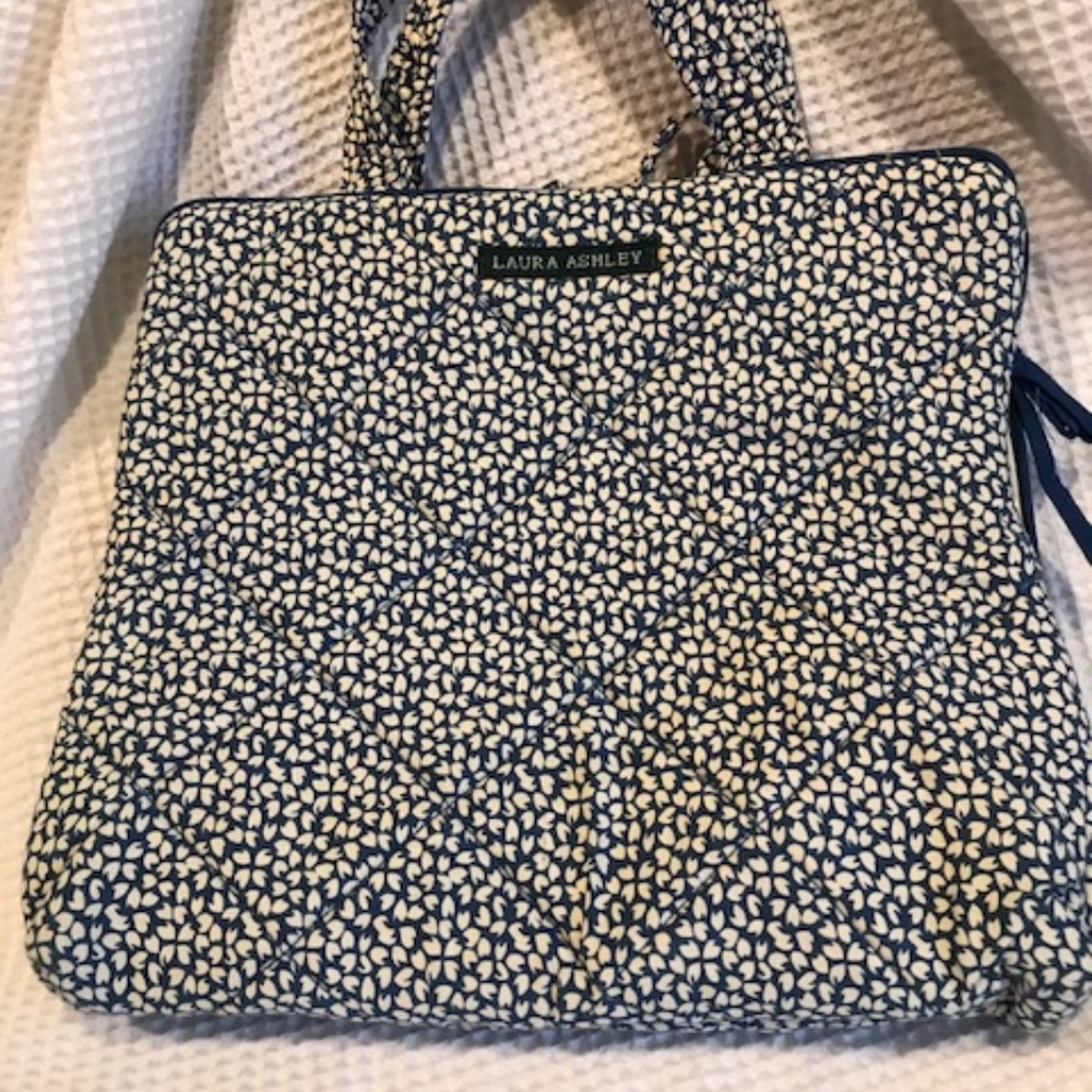 Laura Ashley toiletry bag